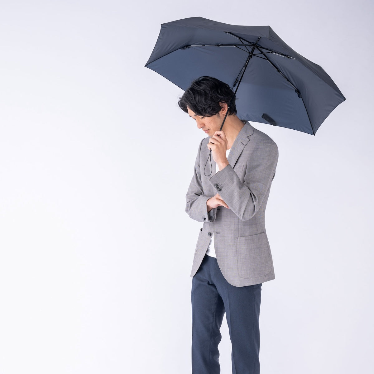 超薄輕便扁平折疊傘 | 日本AMVEL FLATLITE Standard - Design Chicken創意購物平台